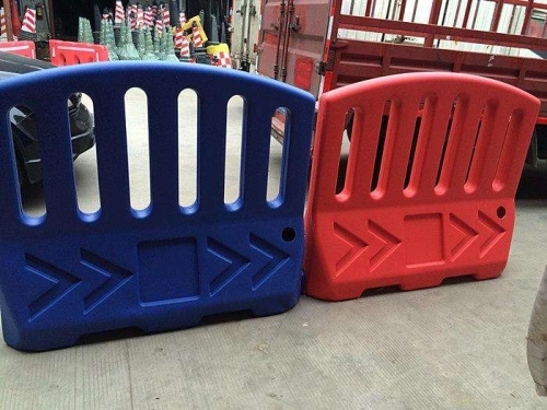 隔离水马