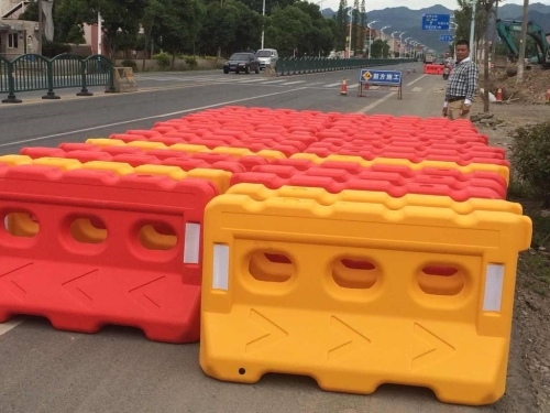 水马围挡